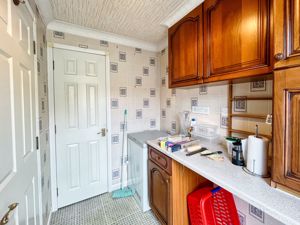 Photo 19- click for photo gallery